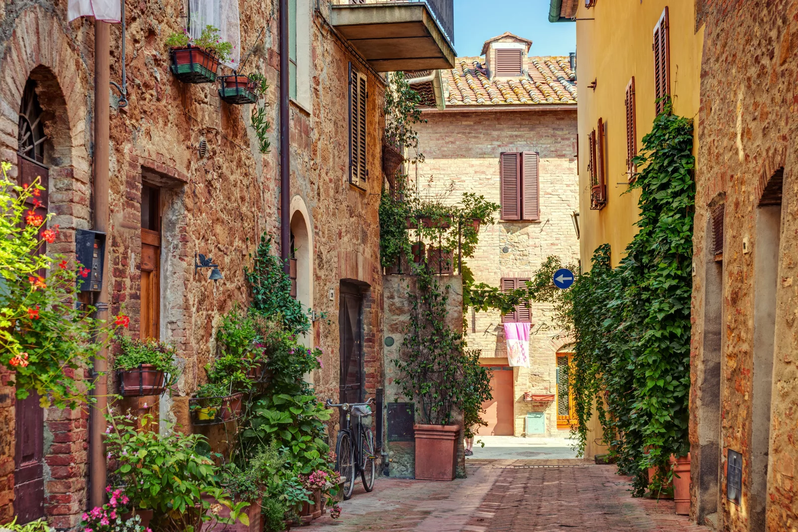 Visiting Properties in Italy: A Buyer's Guide