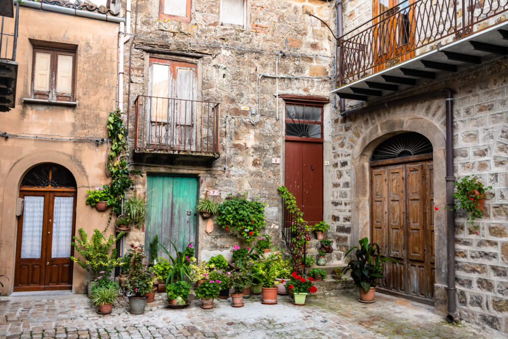 buy property in italy
