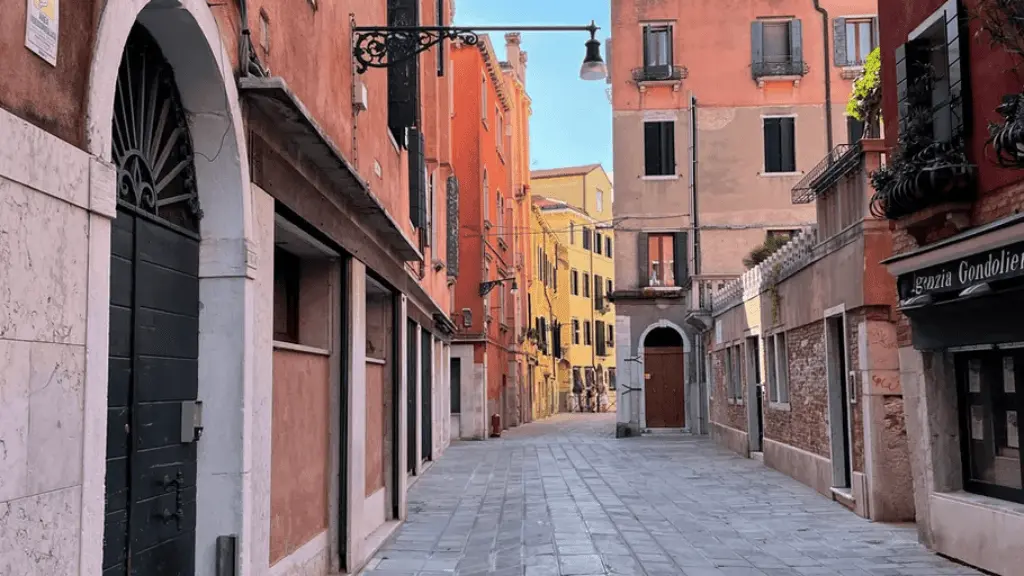 purchase property in italy