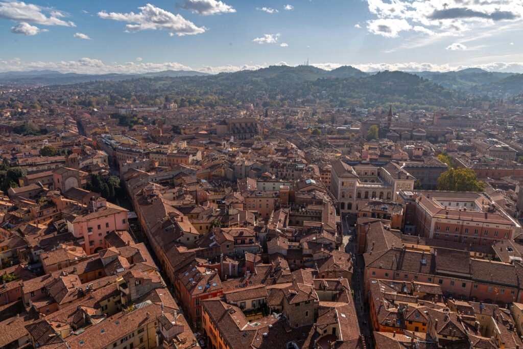 buy or sell a condo in Italy