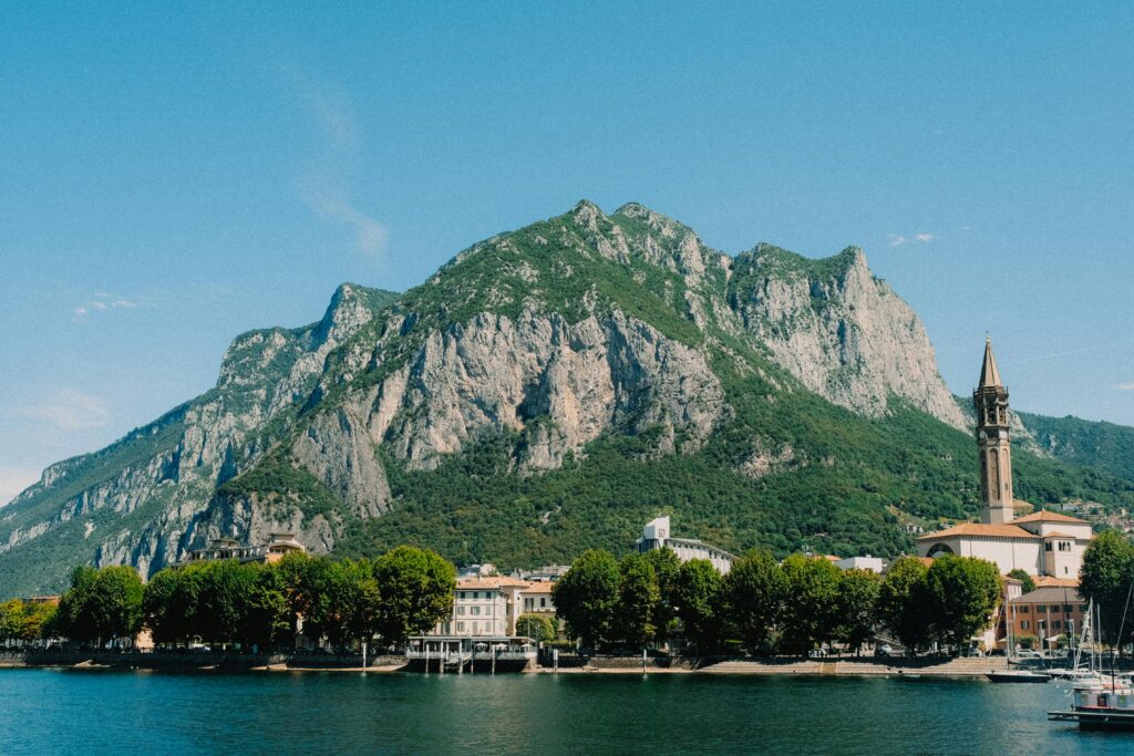 buy property in lecco italy