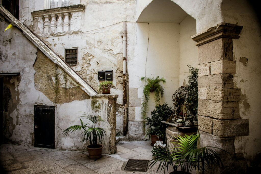 buy property in sicily
