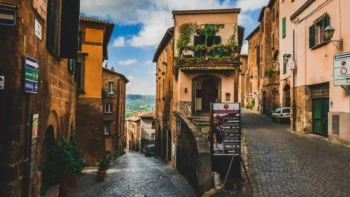 buying property in umbria