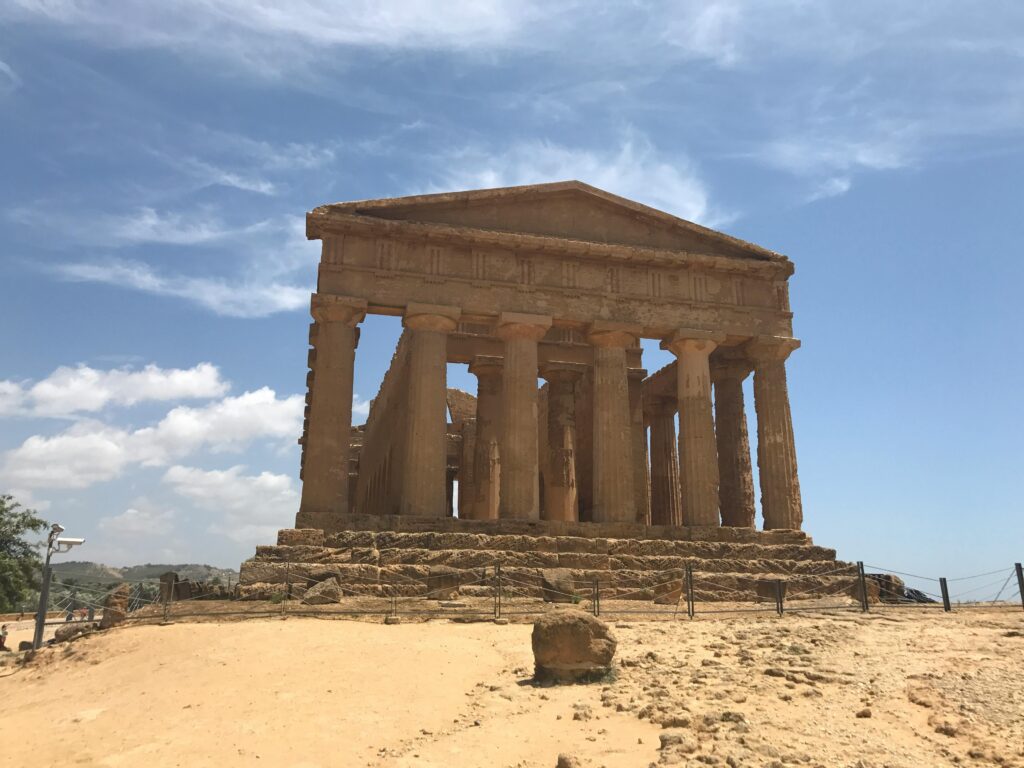 buy property in agrigento